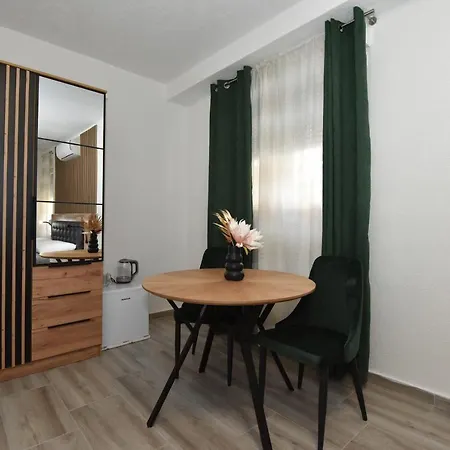 Sofia'S Studio & Room Zára Kültér fotó